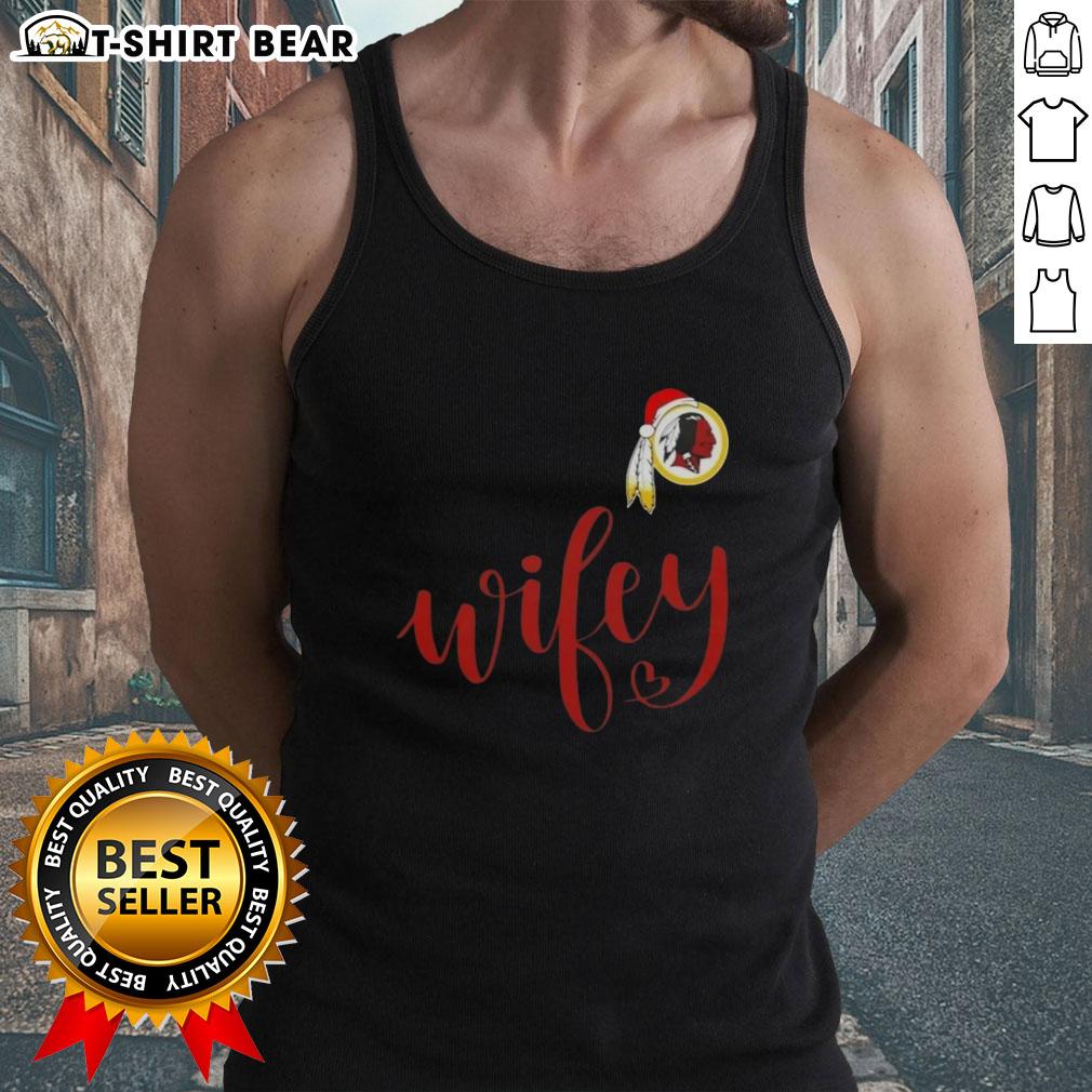 Pretty Wifey Washington Redskins Santa Hat Merry Christmas Tank Top, perfect for holiday cheer and game day style.