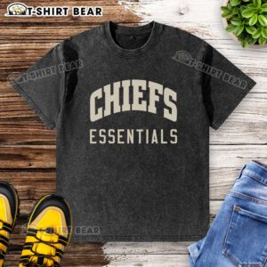 Good Travis Kelce Chiefs Essentials washed t-shirt featuring a vintage design, perfect for Kansas City Chiefs fans.