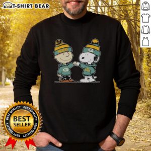 Official Green Bay Packers Snoopy and Charlie Brown Best Friends Sweatshirt featuring team colors and iconic characters.