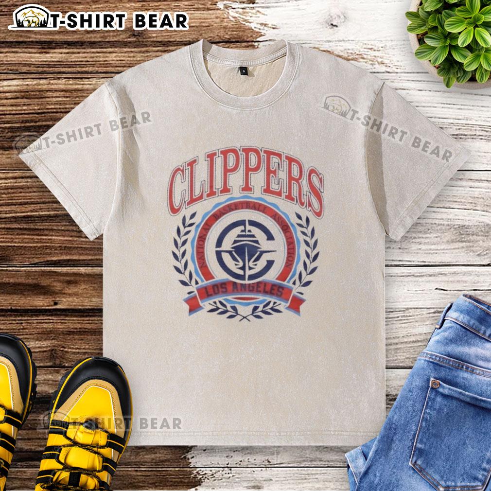 Original Los Angeles Clippers NBA crest washed t-shirt featuring vibrant team colors and logo for basketball fans.