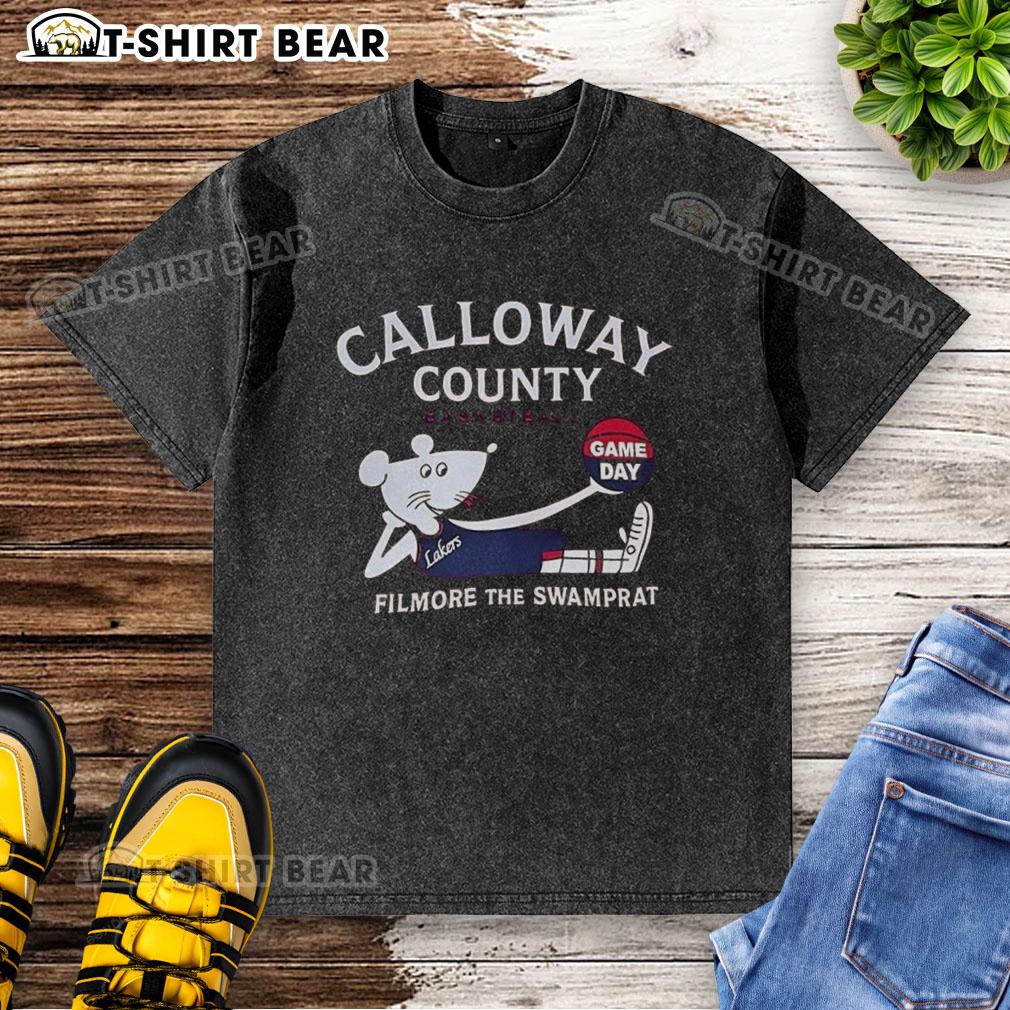 Alt Text: Top Calloway County Basketball Fillmore The Swamprat Washed T-Shirt featuring a vibrant design for fans.