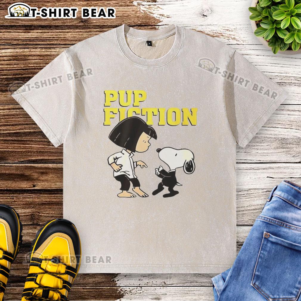 Top Lucy and Snoopy Pulp Fiction washed t-shirt featuring vibrant graphics and a relaxed fit, perfect for casual wear.
