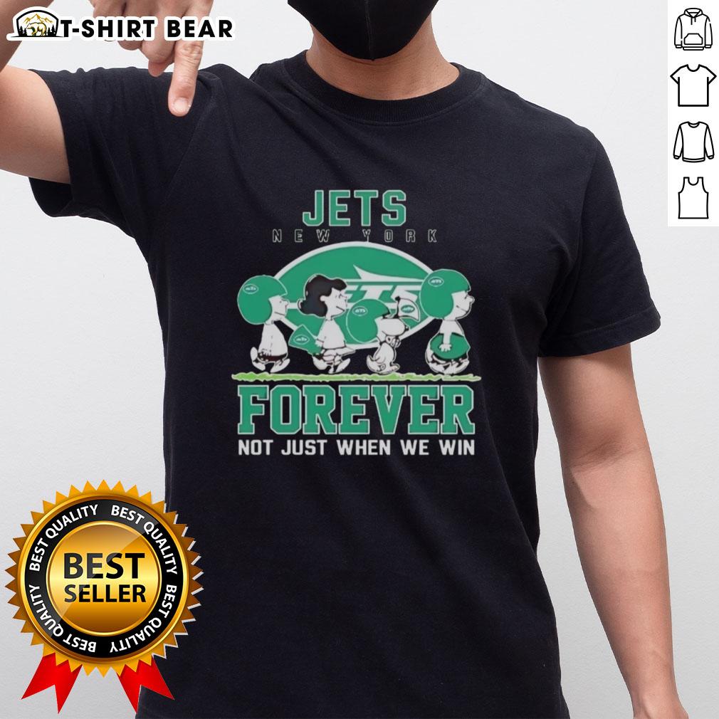 Alt Text: Cute Snoopy and Charlie Brown New York Jets Forever T-Shirt design, showcasing team spirit and fandom style.