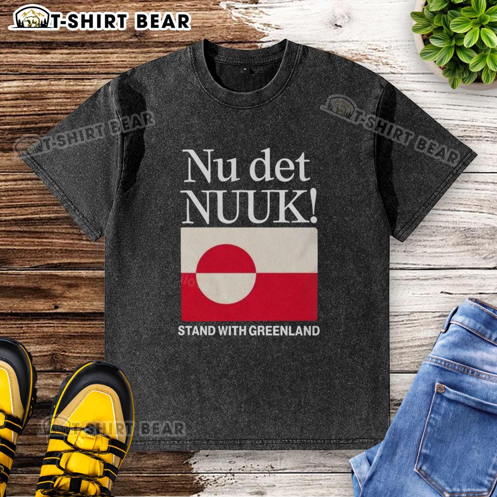 Good Nu Det Nuuk t-shirt featuring the Greenland flag design, perfect for showcasing your love for Greenland.