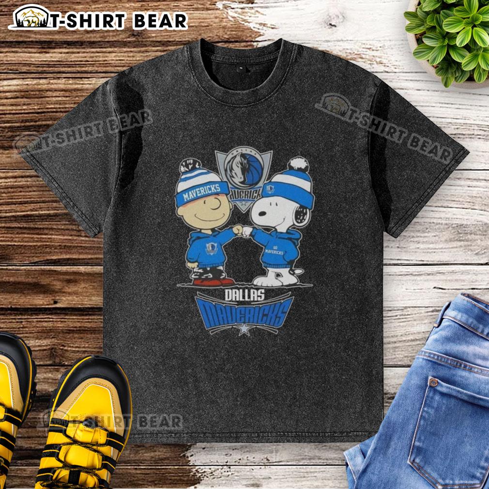 Hot Snoopy high-fives Charlie in a Dallas Mavericks washed t-shirt, showcasing a fun and stylish sports-themed design.