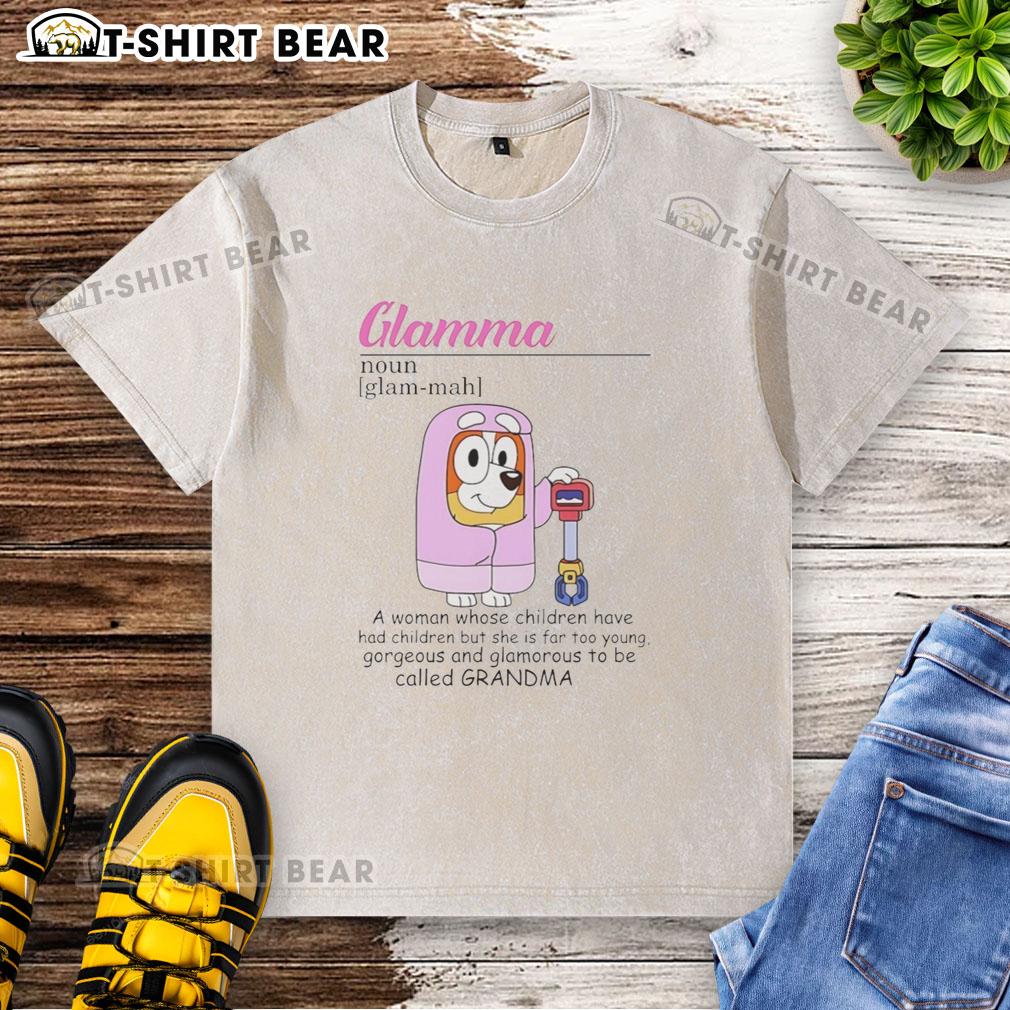 Official Bluey Glamma T-Shirt featuring a stylish design for young grandmothers, perfect for fans of the show.