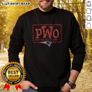 Alt Text: Stylish Pretty NWO X New England Patriots sweatshirt featuring bold team graphics and a comfortable fit.