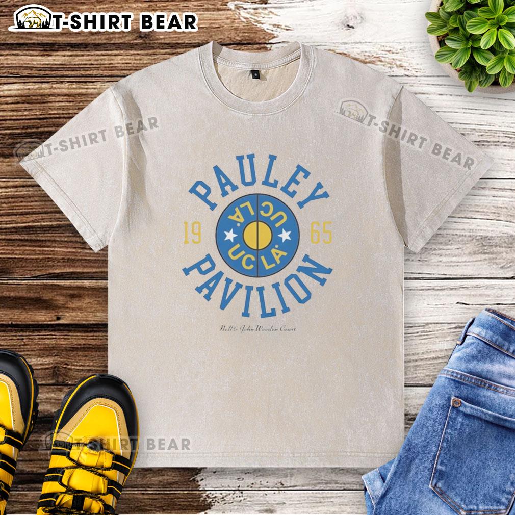 1995 UCLA Nell and John Wooden Court T-shirt featuring Pauley Pavilion Indoor Arena design, perfect for fans.