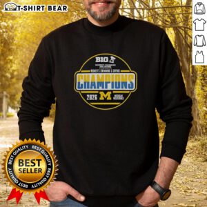 Pretty Michigan Wolverines women's swimming and diving Big Ten champions 2026 sweatshirt in navy blue.