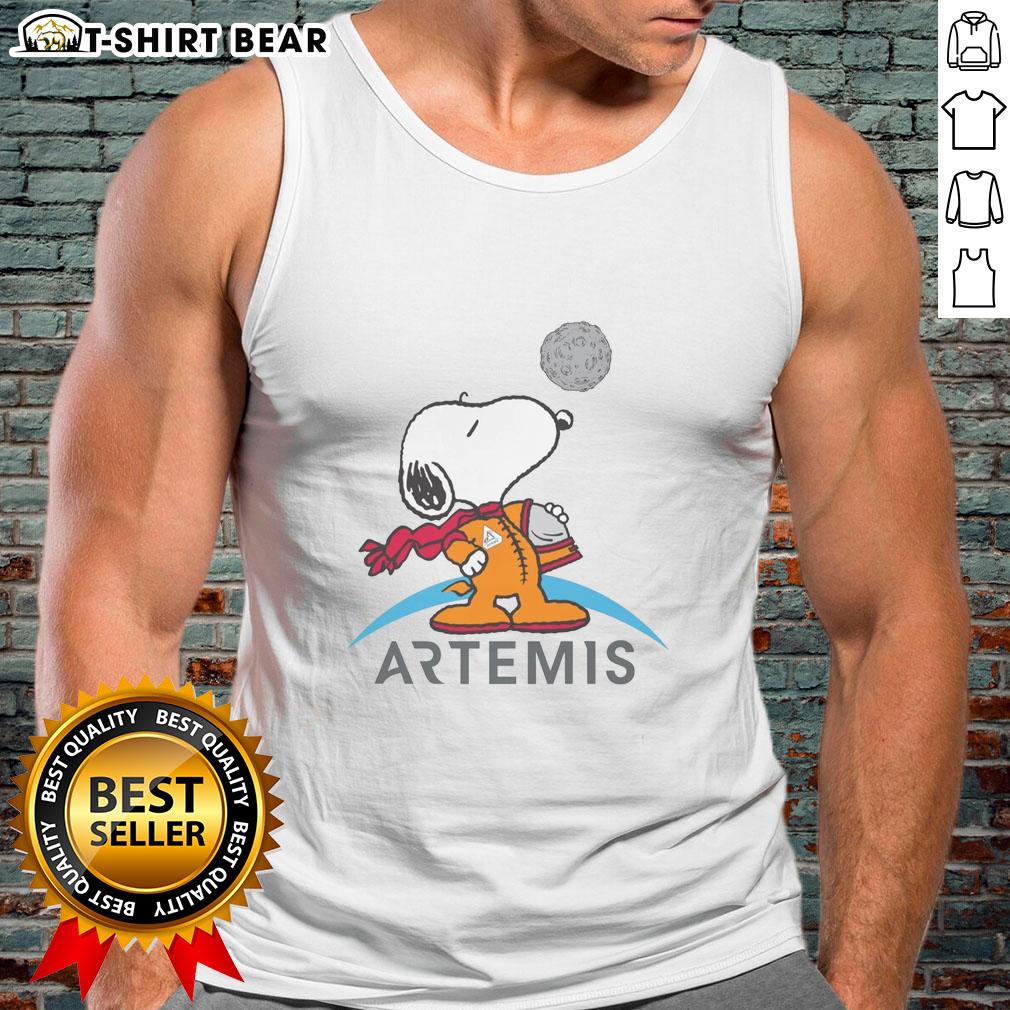 Alt Text: Cute Snoopy Artemis astronaut tank top featuring Snoopy in a space suit, perfect for casual and space-themed outfits.