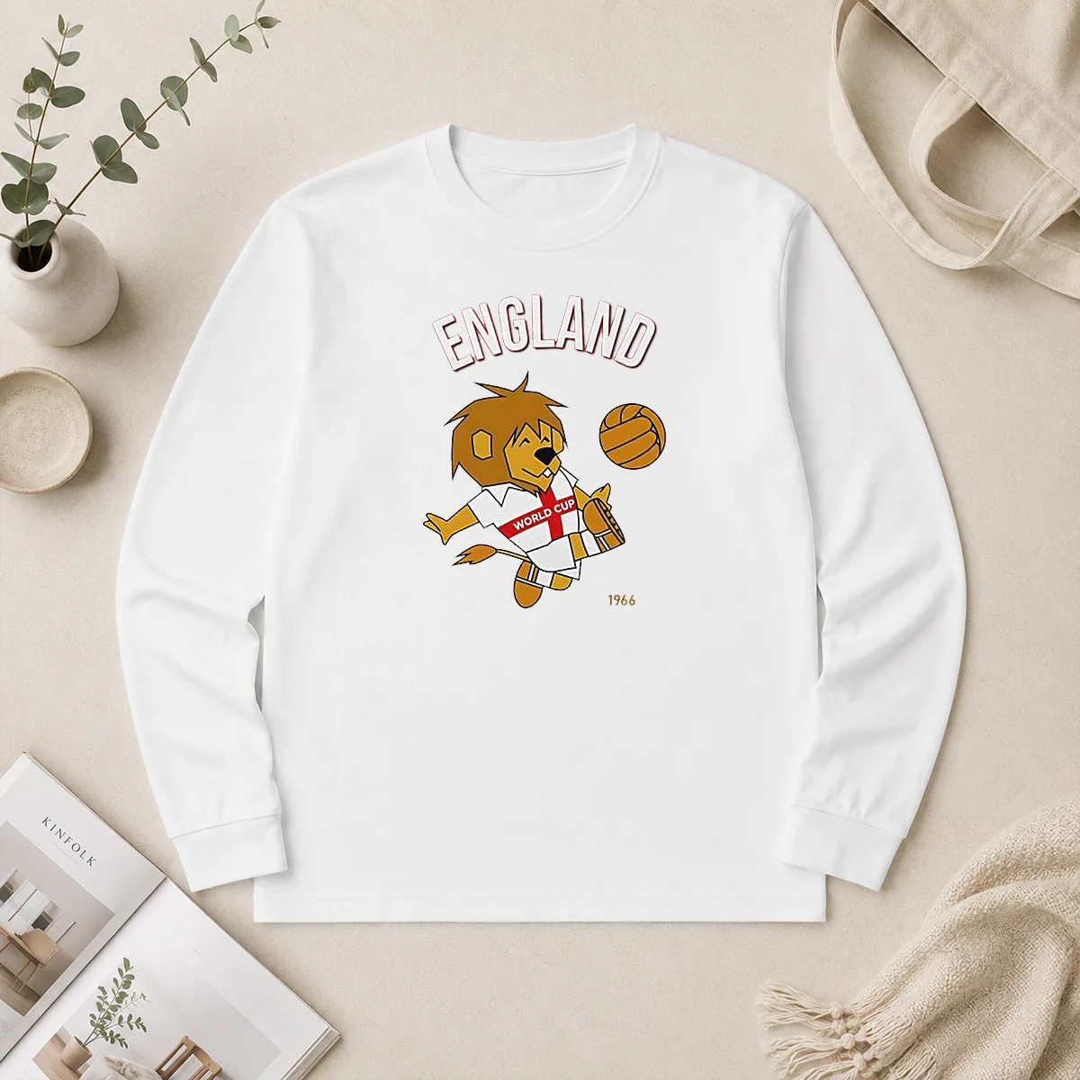 Awesome World Cup Willie England 1966 Soccer Mascot Mascot England Long Sleeve Shirt Awesome World Cup Willie England 1966 Soccer Mascot Mascot England Long Sleeve Shirt