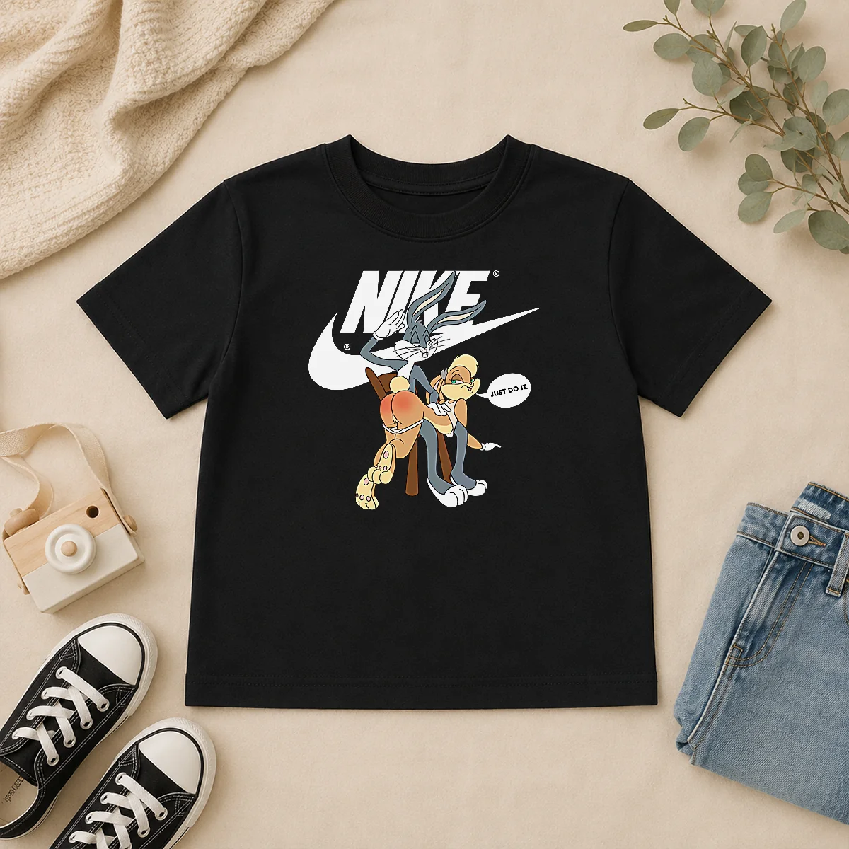 Top Nike Bugs Bunny Spanking Lola Kids T Shirt Top Nike Bugs Bunny Spanking Lola Kids T-Shirt