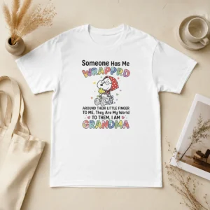 Hot Snoopy Woodstock Peanuts Someone Has Me Wrapprd Around Their Little Finger I Am Grandma