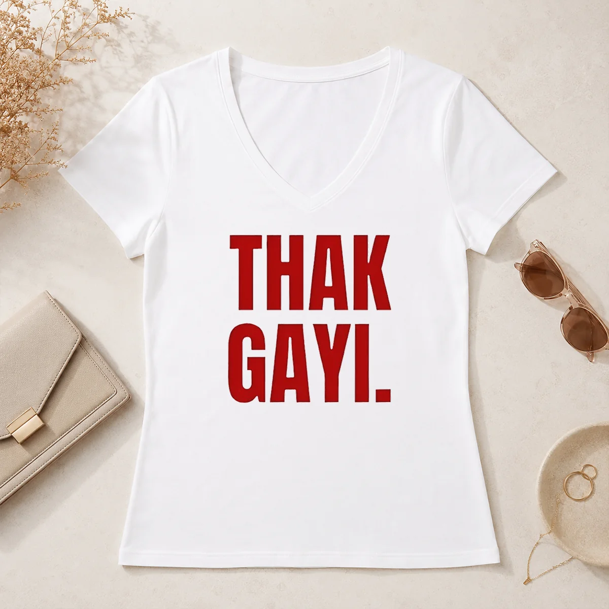 Pretty Funny Thak Gayi Hindi Tired V-Neck Shirt Pretty Funny Thak Gayi Hindi Tired V-Neck Shirt